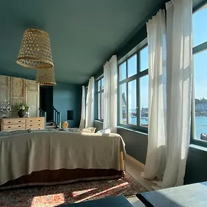  Couette-café La Maison Du Grand Rocher France